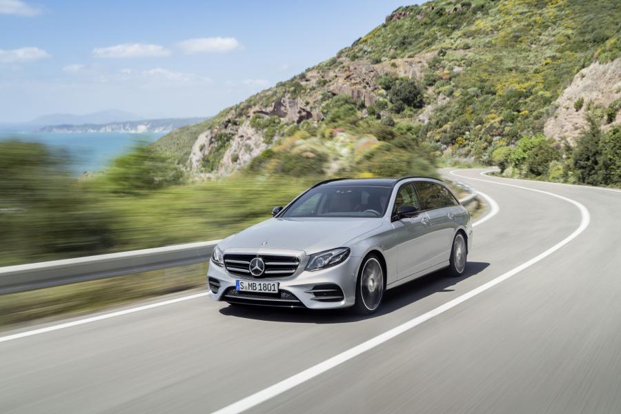  Mercedes-Benz E400 AMG Line Estate 2016 года  (фото 23 из 31)